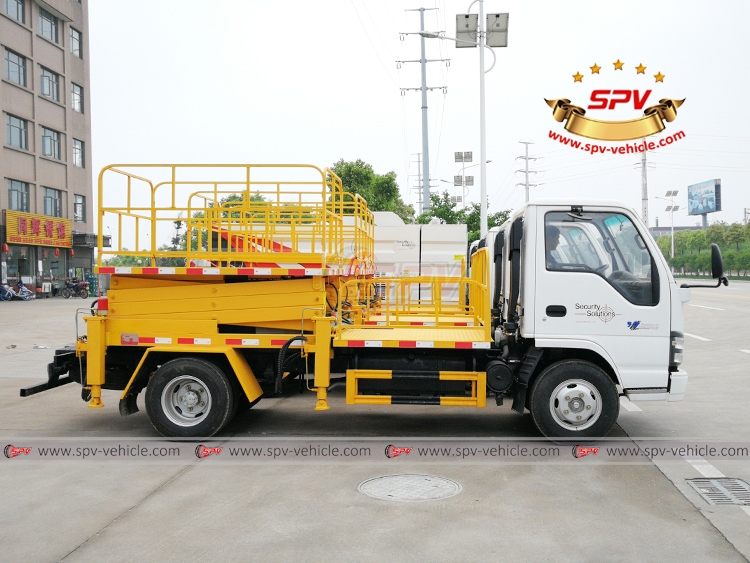 Lift Platform Truck ISUZU and Road Sweeper Truck - RS